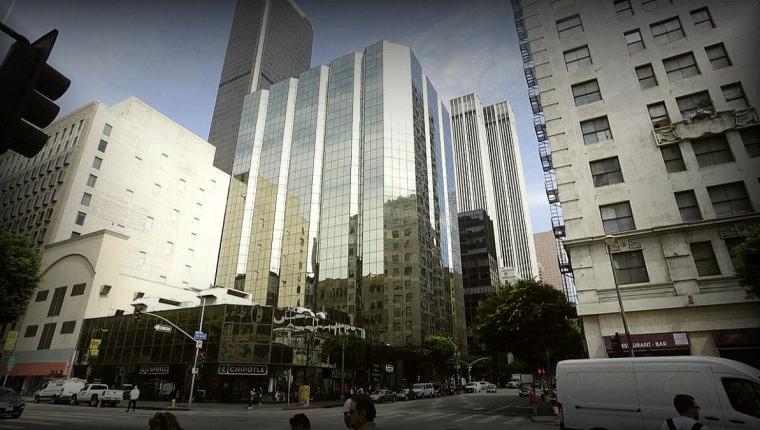 Netmarble Los Angeles'ta 50 Elizabeth Cosplay Düzenliyor